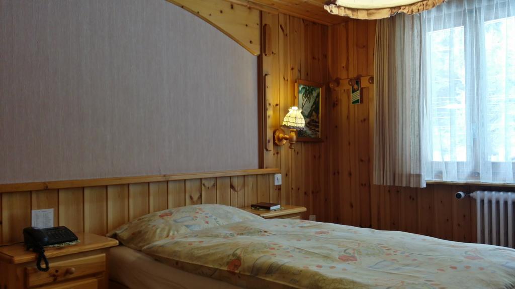 Alpine Budget Rooms by Täscherhof Zermatt Kamer foto